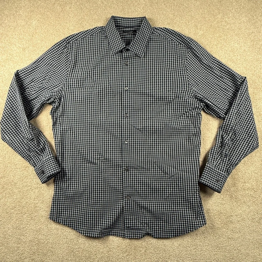 Banana Republic Mens Large Navy Check Wrinkle Resistant Athletic Fit Shirt